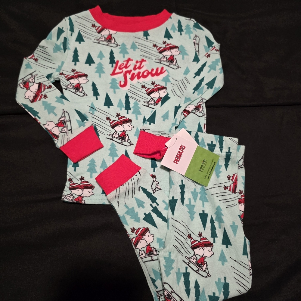 Peanuts Snoopy Pajamas Let It Snow Winter Christmas Toddler Pjs NWT‎ Size 2T